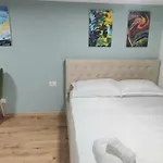 Tirana Aqua Gem